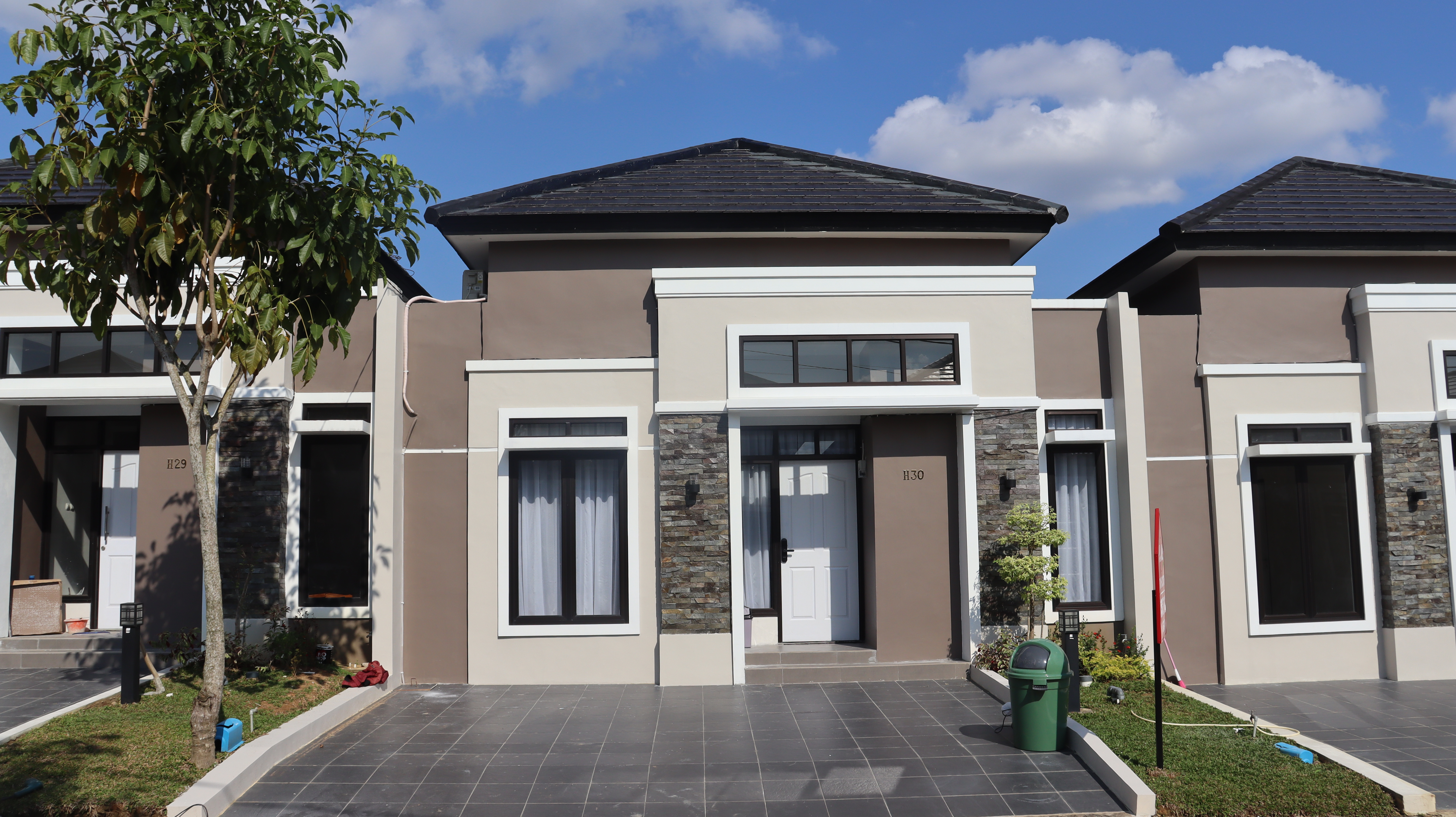 Puri Mayang 2
